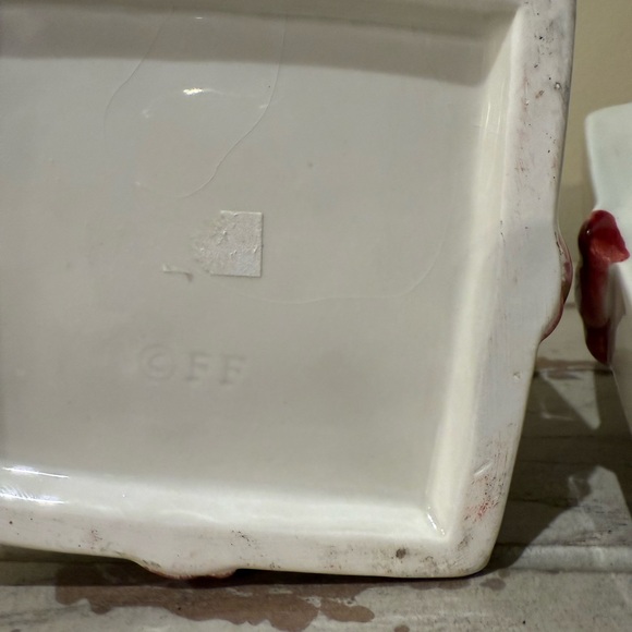 Vtg Fitz & Floyd HollyBerry Christmas Ceramic Gift Box - Picture 8 of 10